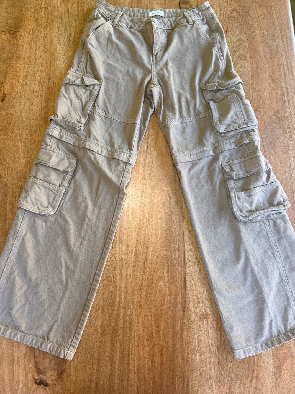 PacSun Wide-Leg Cargo Pants in Light Khaki